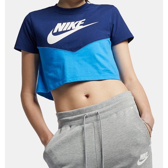 Nike cropped top - Picture 3 of 5